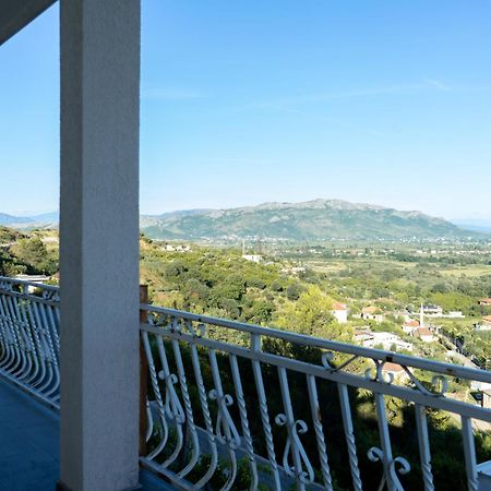 Sunhill Villa Shkoder Exterior photo